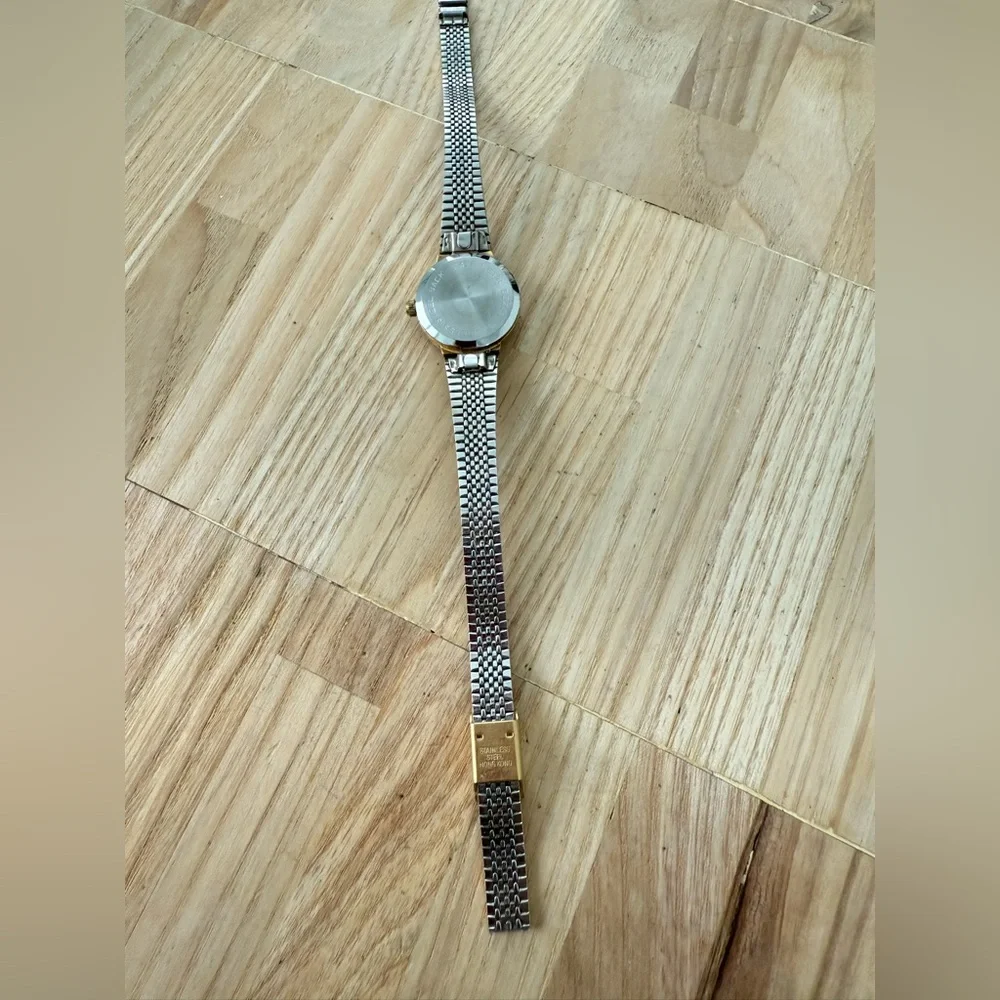 Dufonte Lucien Piccard ladies gold tone dress watch NEW BATTERY